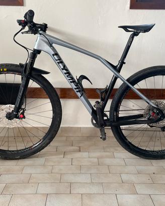 Mountain Bike Olympia Iron grigia come nuova