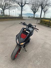 Aprilia sr replica