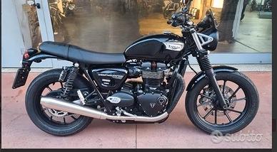 TRIUMPH SPEED TWIN 2023  - 1000 KM ACCESSORIATA