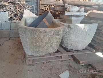Vasca, fioriera, abbeveratoio in pietra antica