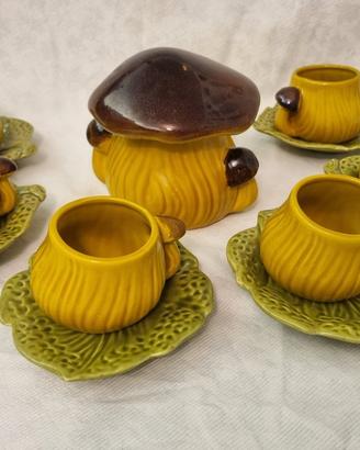 Set caffè vintage anni ‘70 a forma di fungo