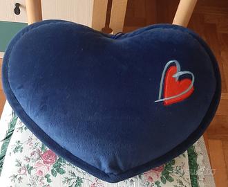 Cuscino blu in velluto 