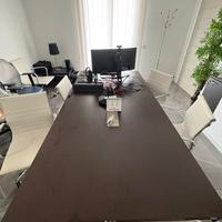 TAVOLO LUNGO PER 10/12 PERSONE COLORE MARRONE