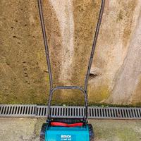 Taglia erba a spinta Bosch