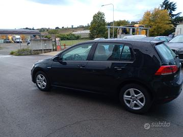 Volkswagen Golf 1.4 TGI 5p. Trendline BlueMotion