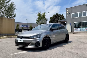 VOLKSWAGEN Golf 2.0 TDI DSG 5p. Highline BlueMotio
