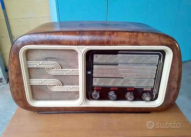 Radio anni 50 in legno non funziona