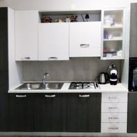 Cucina lineare lunga 3.30m