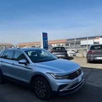 Volkswagen Tiguan 2.0 tdi Life 150cv dsg / NO VINC