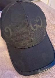 cappello nero Gucci