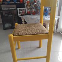 6 sedie in legno ritinteggiate di colore giallo