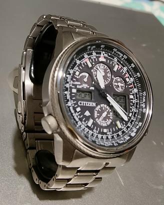 CITIZEN RADIO CONTROLLATO SUPERPILOT YJ8020 52E