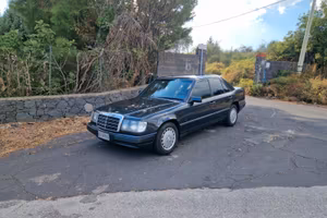 Mercedes W124 200E ASI