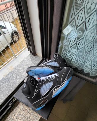 Air Jordan 5 Retro "Black Metallic" 🖤