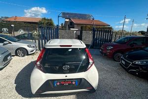 Toyota Aygo Connect 1.0 VVT-i 72 CV 5 porte x-clus