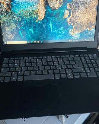 PC Portatile Lenovo Essential V145 - NERO
