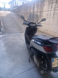 Scooter YAMAHA