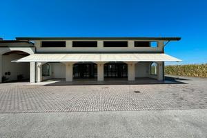 Magazzino negozio jesolo lido 200 mq PERMUTE