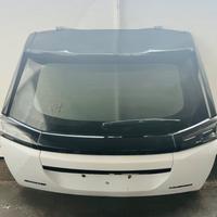 Portellone posteriore Peugeot 2008