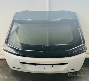 Portellone posteriore Peugeot 2008
