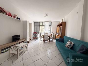 Appartamento di 74 m² con 3 locali e box auto a Ci