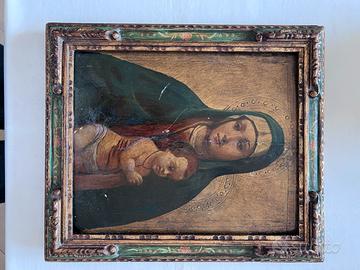 Antica Madonna con bambino