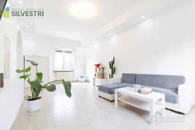 Villa di 160 m² con 4 locali e box auto doppio a R