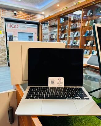 MacBook Air 13 2024 8GB RAM 256GB SSD M2