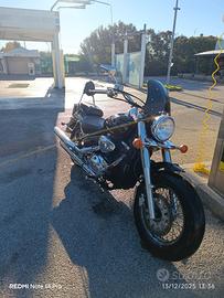 Moto custom Suzuki VL800 Volusia 