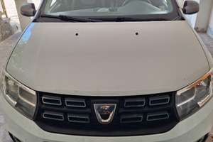 Dacia Sandero stepway GPL bianca