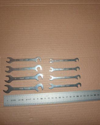 Chiavi inox + tronchese + estrattore cuscinetti RC