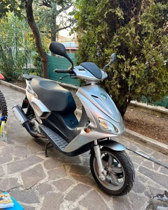 Benelli Velvet 250