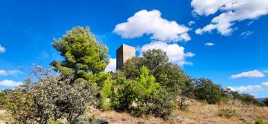 Torre rinascimentale con tenuta in umbria