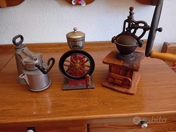 Tris oggetti antichi