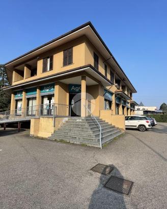 NEGOZIO A CORBETTA