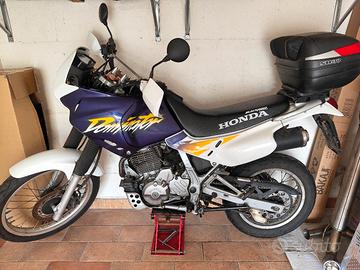 Honda dominator 650