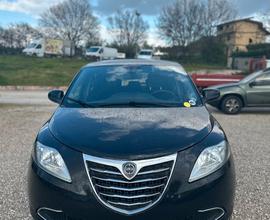 Lancia Ypsilon 1.2 69 CV 5 porte S&S Gold