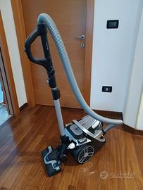 Aspirapolvere a traino senza sacco