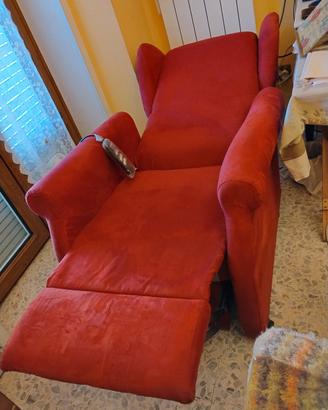 Poltrona alzapersone due motori