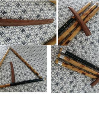 Escrima bastoni e coltello (in legno) e kimono