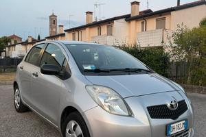 Toyota Yaris 1.0 benzina 5 porte - 2007
