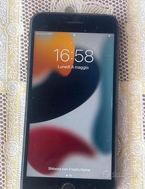 iPhone 7  lpus 128 GB