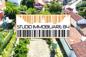 VIA COSTALUNGA: Porzione di bifamiliare con giardi