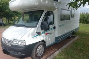 Camper mansardato roller team pegaso garage
