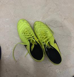 Scarpe da calcio Tiempo Abbigliamento e Accessori In vendita a Bari - Main Image