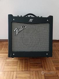 amplificatore per chitarra elettrica 