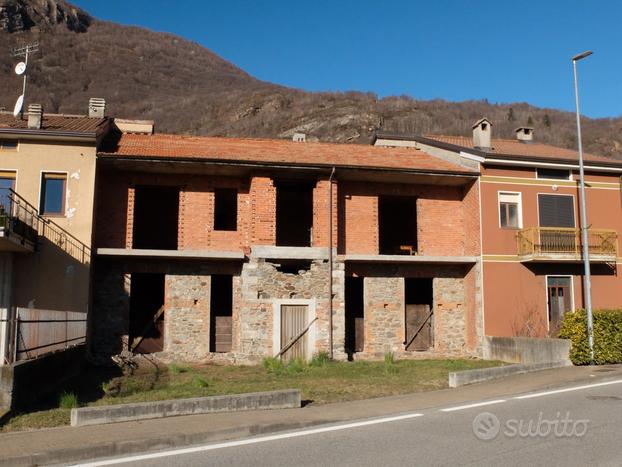 Casa rustica terratetto semi indipendente