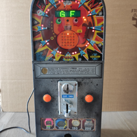 Mini slot machine vintage con erogatore di biglie