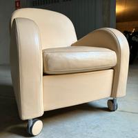 Poltrona FRAU modello DAISY 1800 entrambe