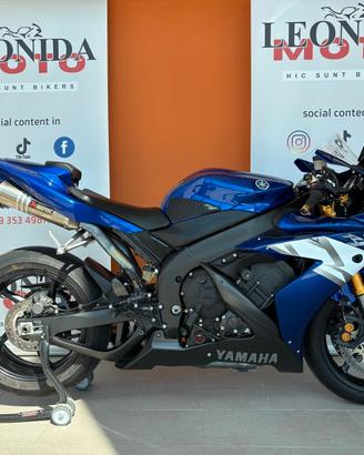 Yamaha YZF R1